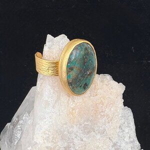 Green Agate Gemstone Ring in Gold Setting Size 8